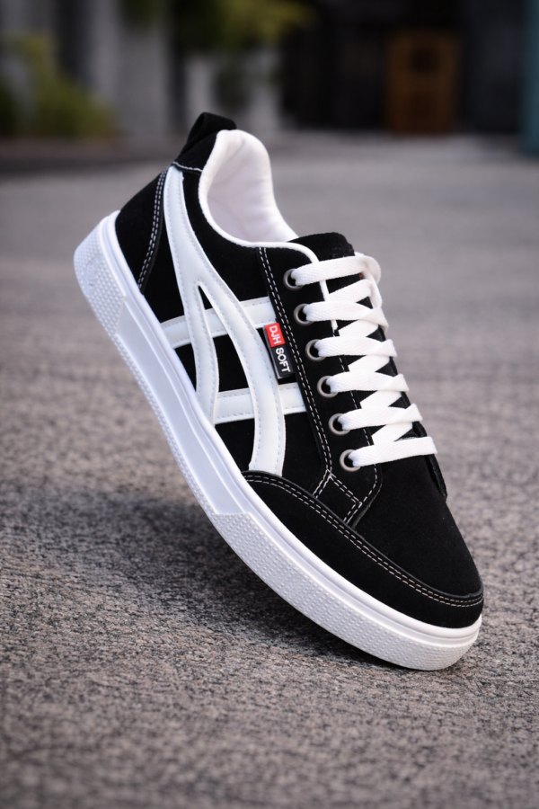 حذاء كلاسيكي  Style Converse  رجالي بجودة عالية – خفيف وثابت في المشي للاستعمال اليومي