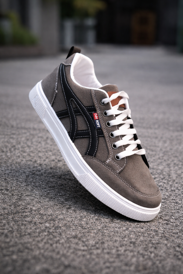 حذاء كلاسيكي  Style Converse  رجالي بجودة عالية – خفيف وثابت في المشي للاستعمال اليومي